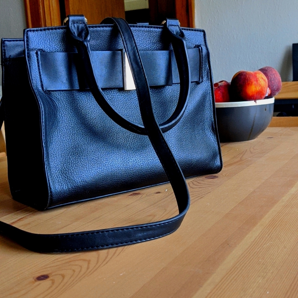 Black Kohl's purse
